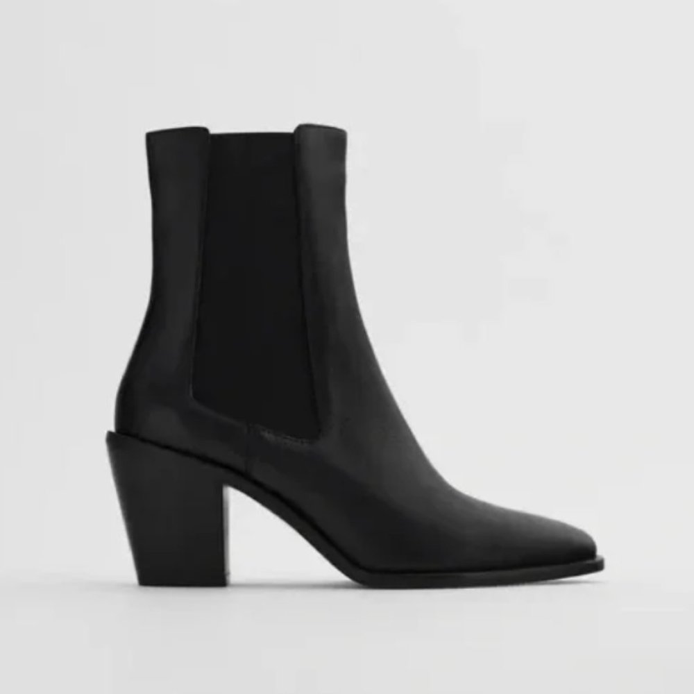 NEW Zara Leather Heeled Ankle Boots, Size-38 (EU)/7.5 (US) Heeled Chelsea Boots